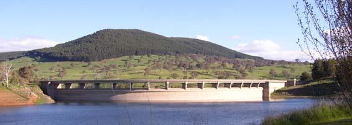 Carcoar Dam on The Belabula