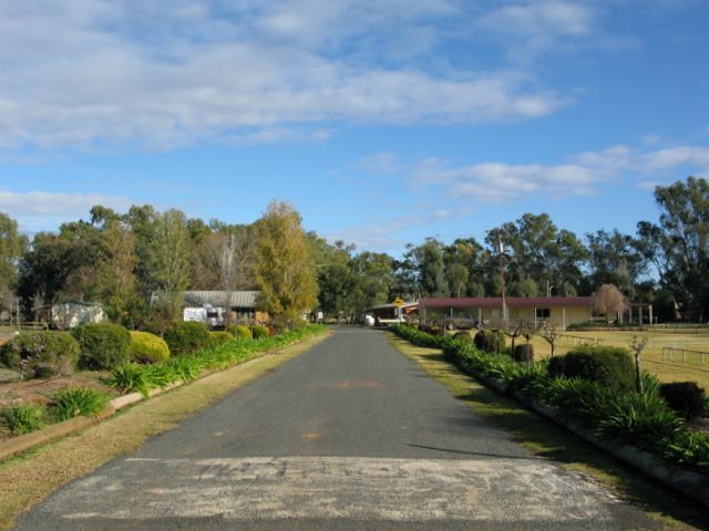 Riverview Caravan Park - Condobolin:  Condobolin Weir is directly behind the park