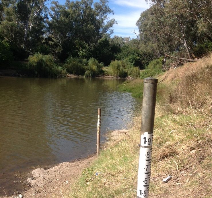 Lachlan River,Forbes , Old Weir below caravan park downstream