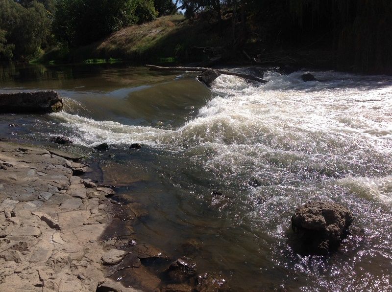 Lachlan River,Forbes , Old Weir broken concrete and rock
