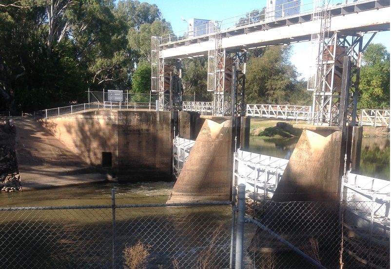 Lachlan River, Jemalong weir,  